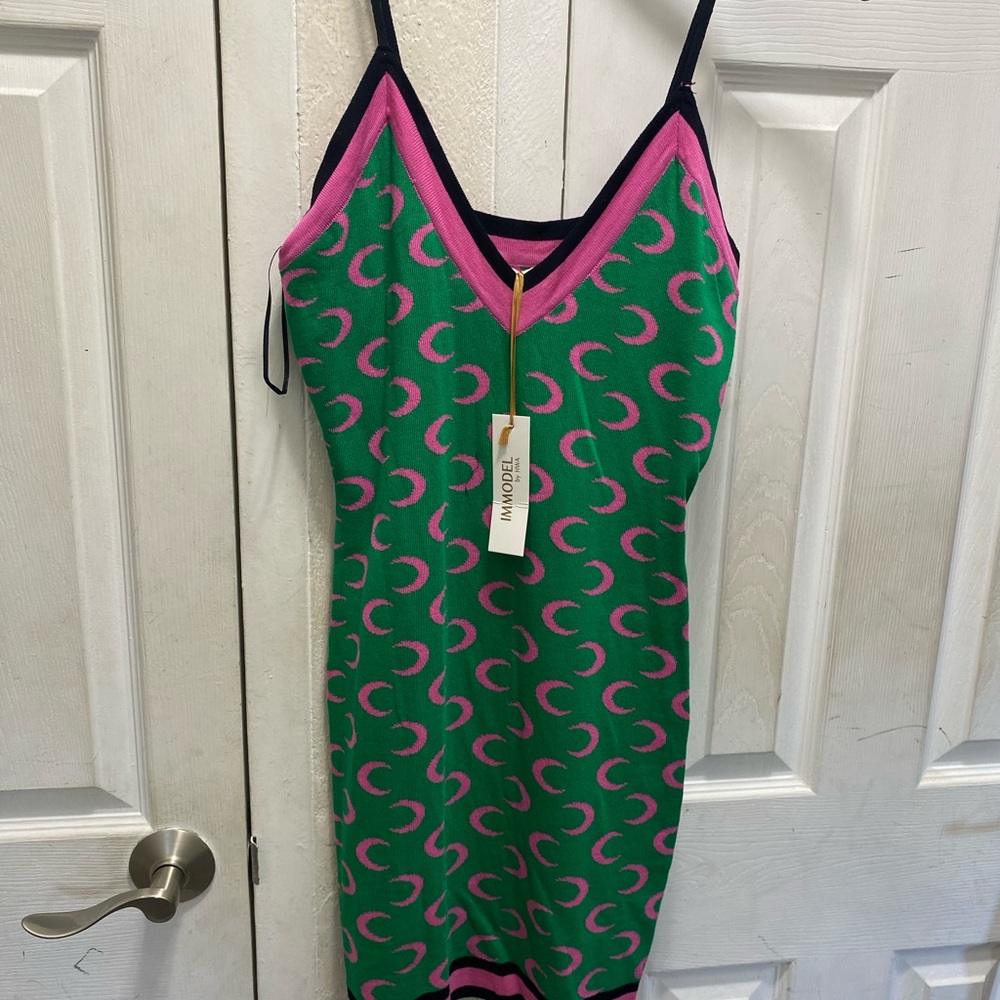 Immodel summer dress